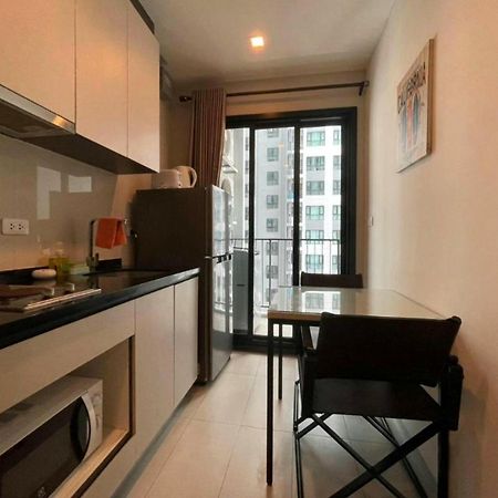 The Base Infinity Apartment Pattaya Exterior photo