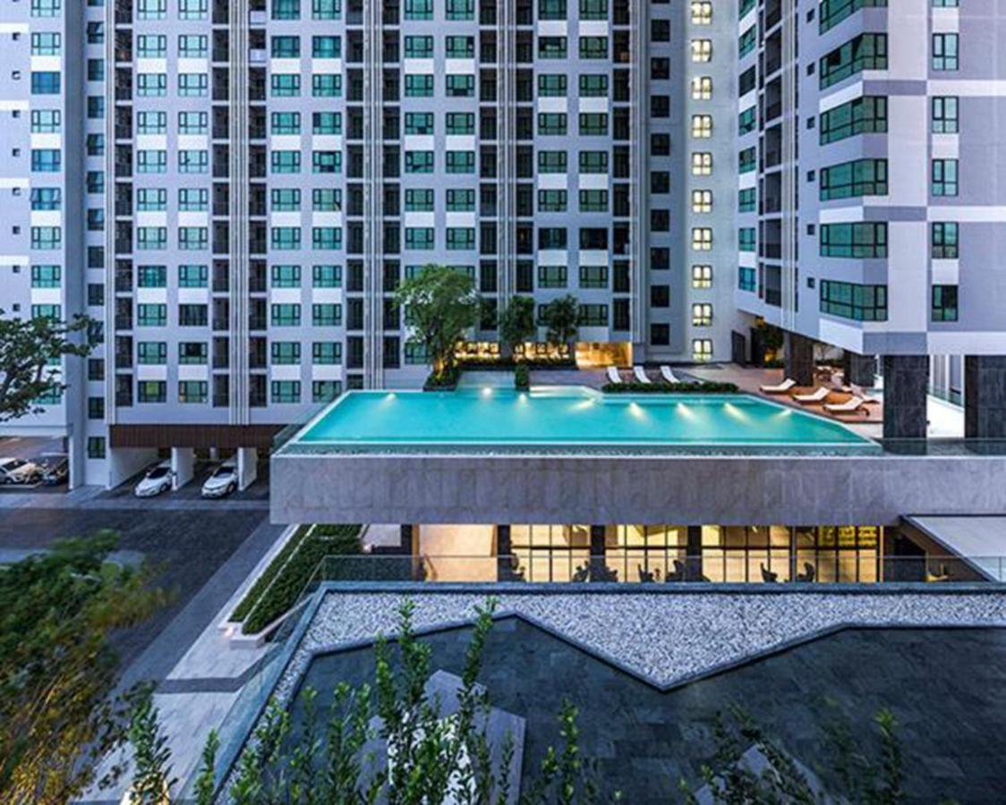 The Base Infinity Apartment Pattaya Exterior photo