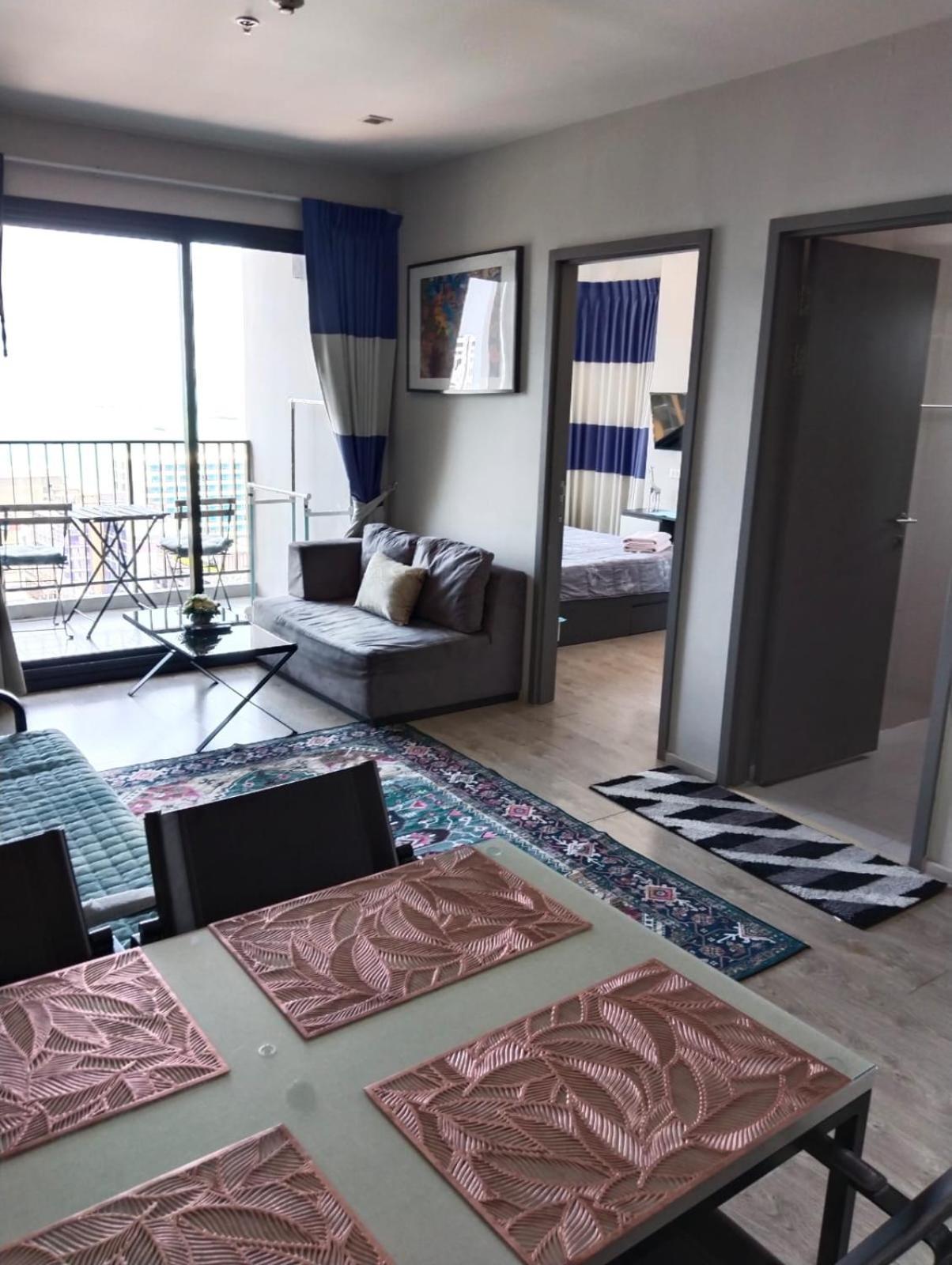 The Base Infinity Apartment Pattaya Exterior photo