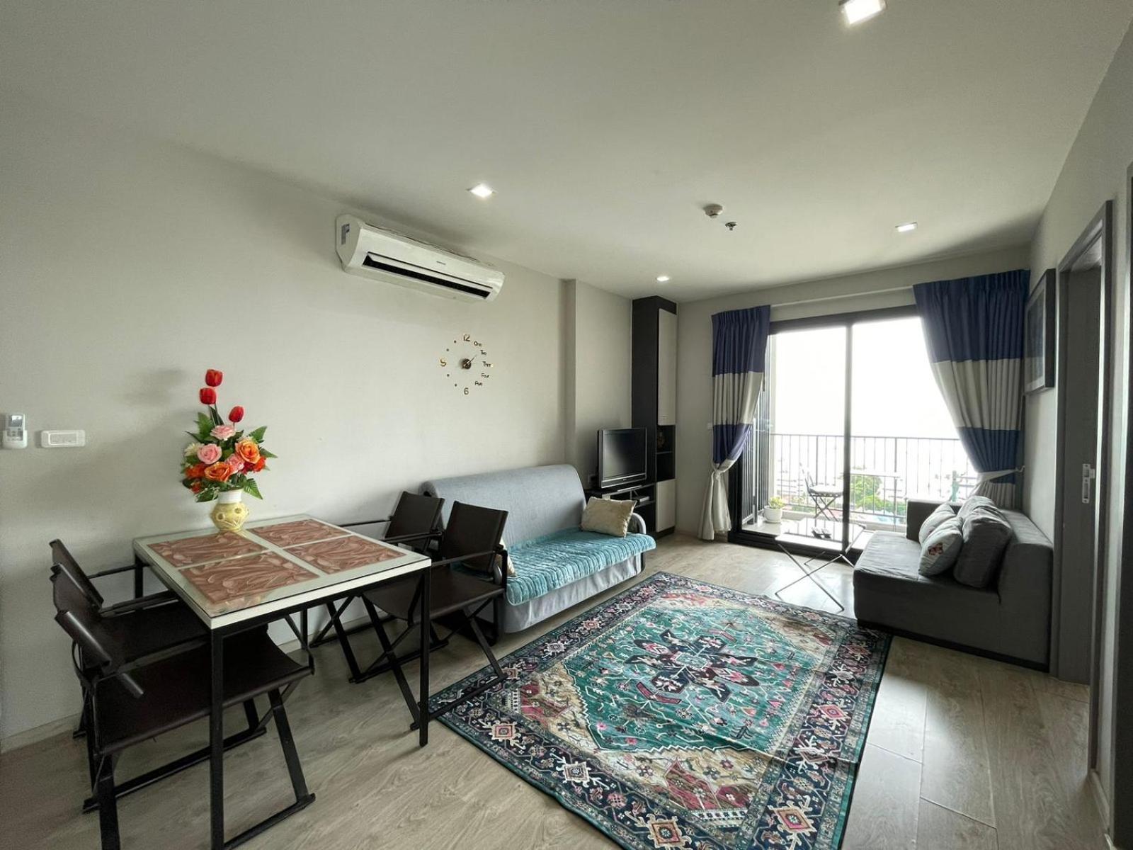 The Base Infinity Apartment Pattaya Exterior photo