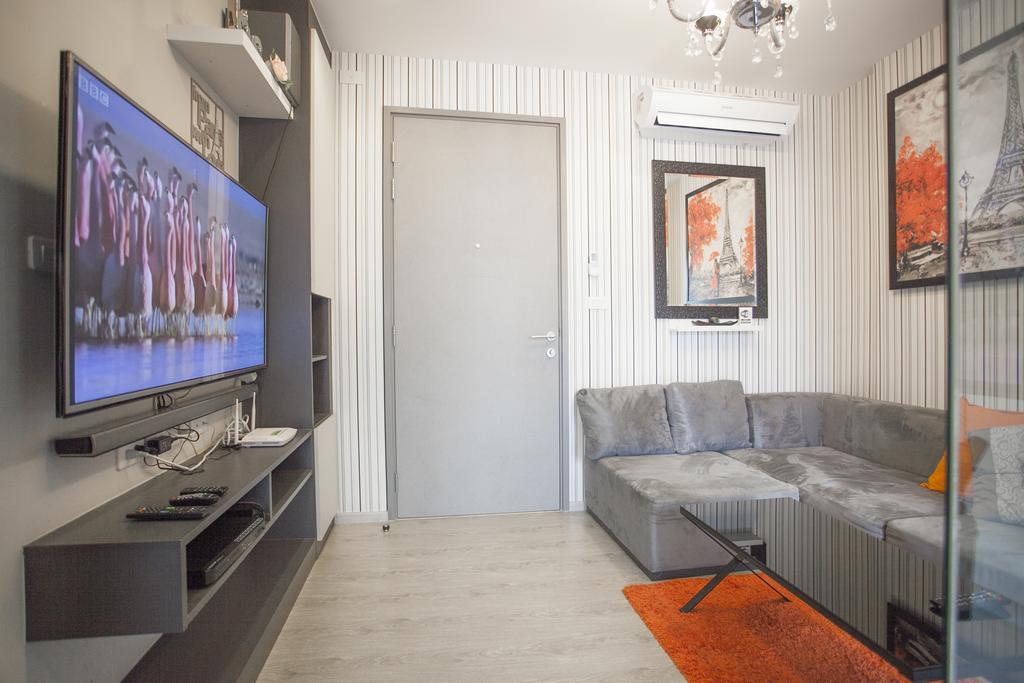 The Base Infinity Apartment Pattaya Exterior photo