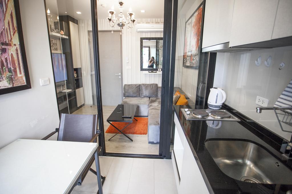 The Base Infinity Apartment Pattaya Exterior photo